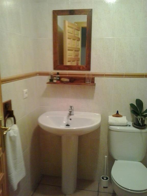 Hostal Royuela Luaran gambar