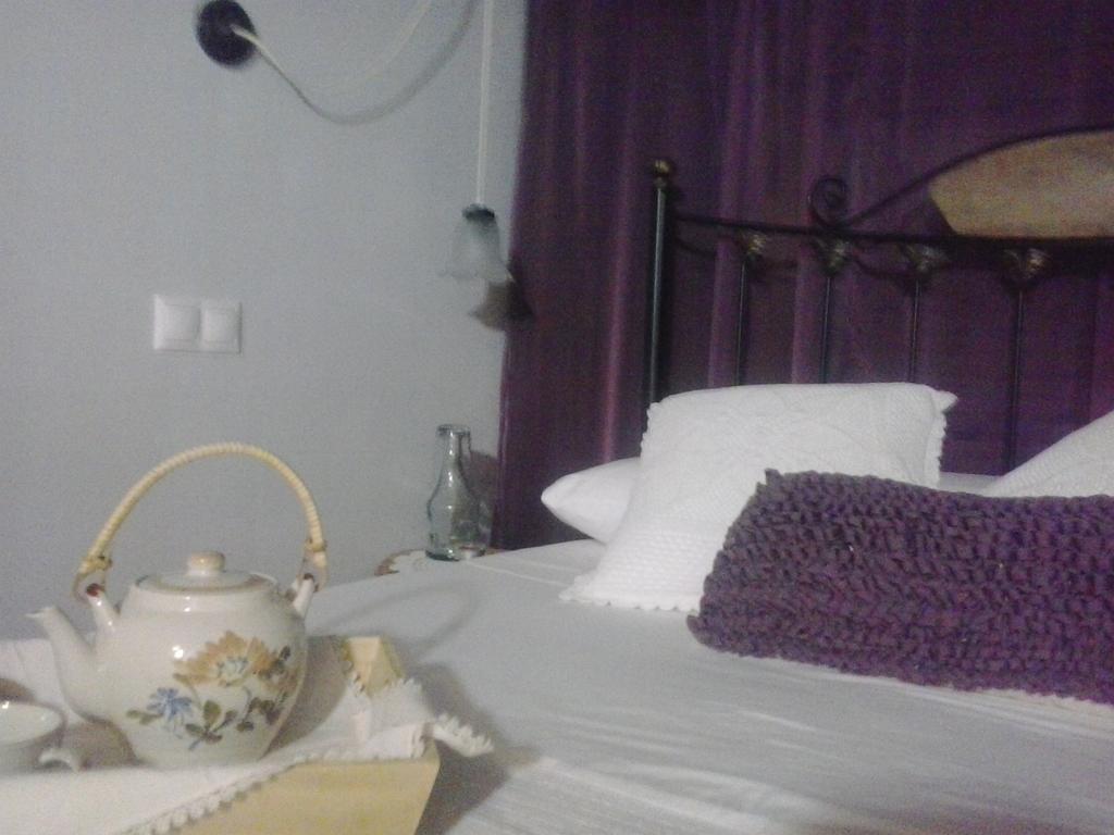 Hostal Royuela Bilik gambar